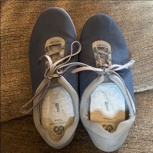 4/$30 Cloud Steppers by Clarks